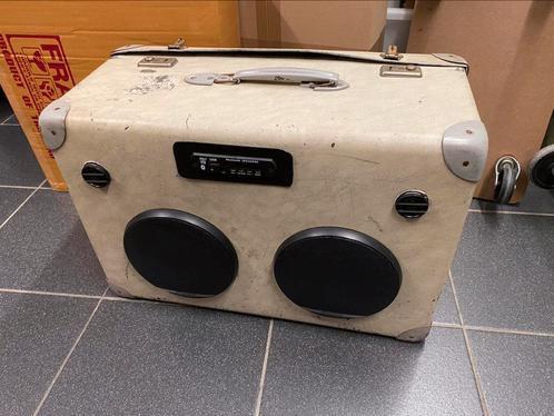 Koffer met Pioneer speakers Bluetooth en Aix kabel