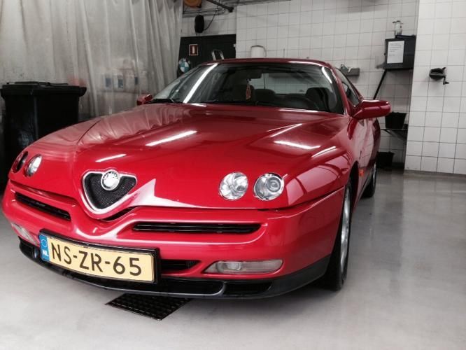 KOOPJE Gerestitueerde Alfa Romeo GTV 2.0 V6 Turbo nu 1600