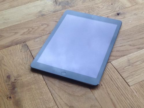 KORTING Apple iPad Air Wifi 64GB  Nieuwstaat  Lader 369