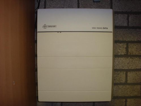 KPN Novo Delta bedrijfstelefooncentrale  diverse toestellen