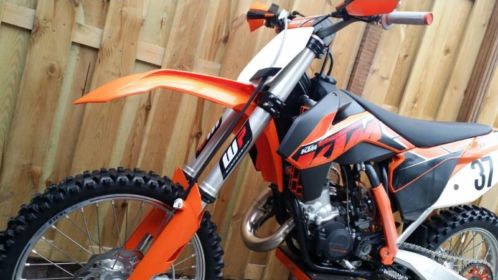 KTM 125  uitrusting