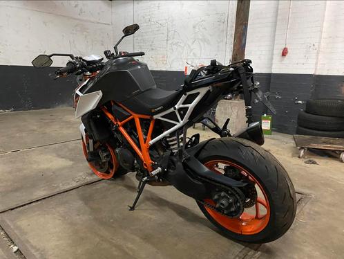 Ktm superduke R 1290 2017 akrapovic