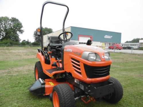 KUBOTA BX2350D compacttractor 130 cm maaidek 4 WD hef DIESEL