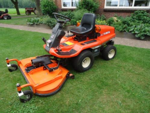 Kubota F 1900 Diesel frontmaaier 4 wd bj 2013  130 uren 