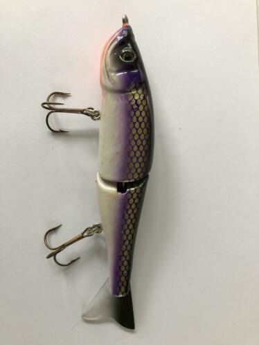 Kunstaas swimbait jerkbait 2 delig  beweegbare staartvin