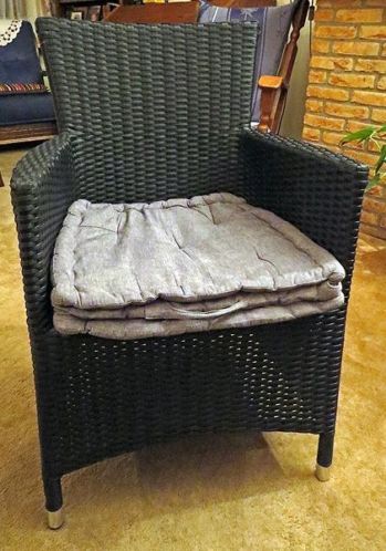 Kunststof terrasstoel met zitkussen