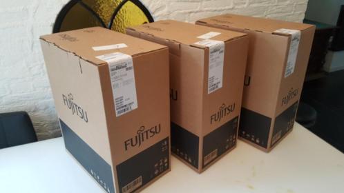 LAATSTENIEUW Fujitsu Siemens Server Primergy TX1320 M