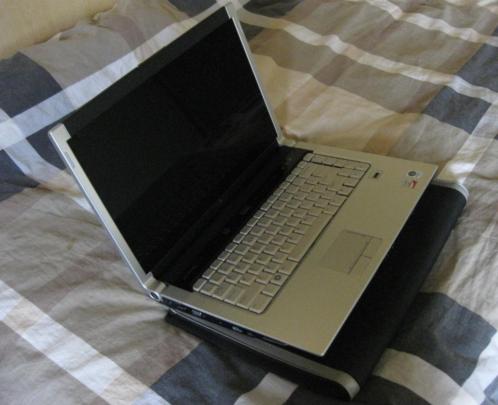 Laptop incl. toebehoren