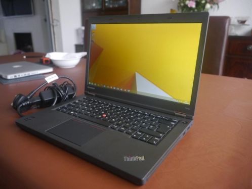 Laptop Lenovo T440P 2.9Mhz 8 plus docking station RAM 8GB