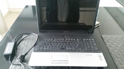 Laptop met kapot scherm