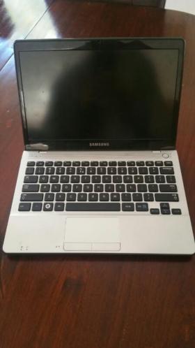 LaptopNetbook Samsung NP305U1A-A03NL