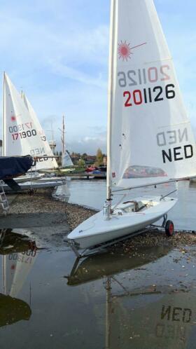 Laser NED 201126 Incl. Wegtrailer