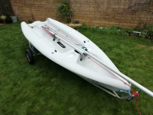 Laser Pico zeilboot met waltrailer