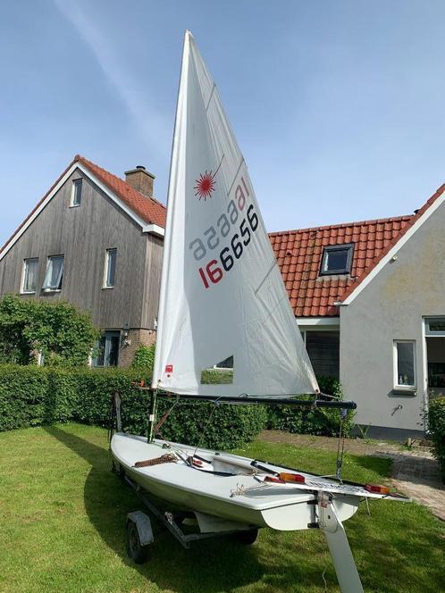 LASER Race XD NED 166656 met wegtrailer en strandtrailer 7m2