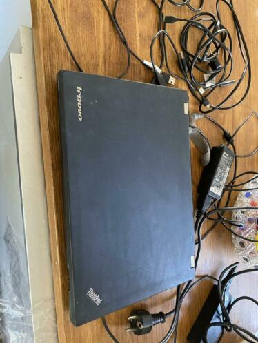 Lenovo T420 6 GB RAM, 120 GB SSD, CD brander