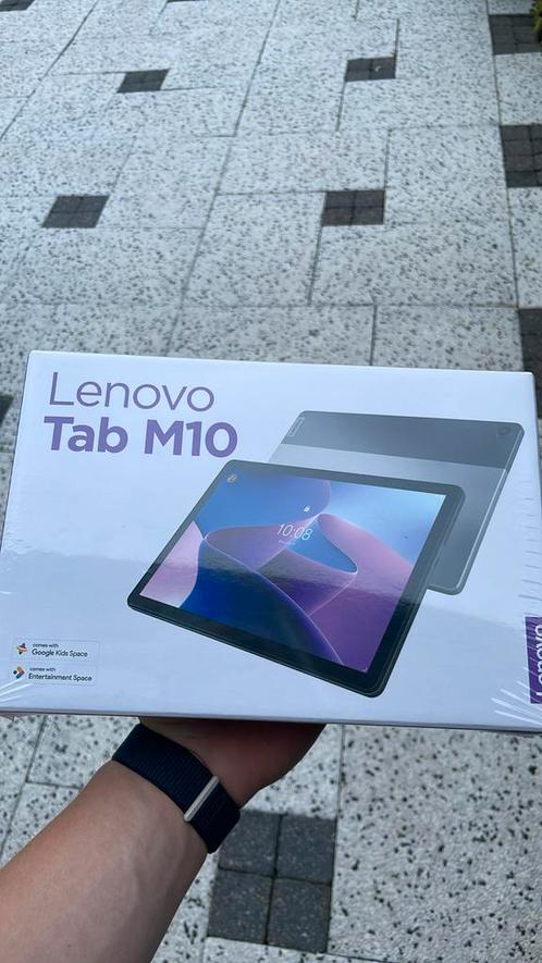 Lenovo tab M10 Nieuw in de doos
