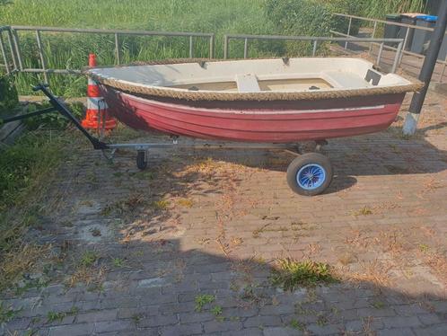 Leuk bootje , 2.45 x 1.25 zonder de trailer 