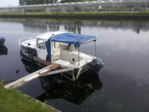 Leuk klein kajuitbootje 6.10 met evt 2011 8pk 4tact yamaha