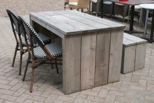 Leuk tuinset tuintafel bankje steigerhout  2 tuinstoelen