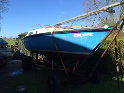 Leuke complete kajuitzeilboot met trailer (opknapper)