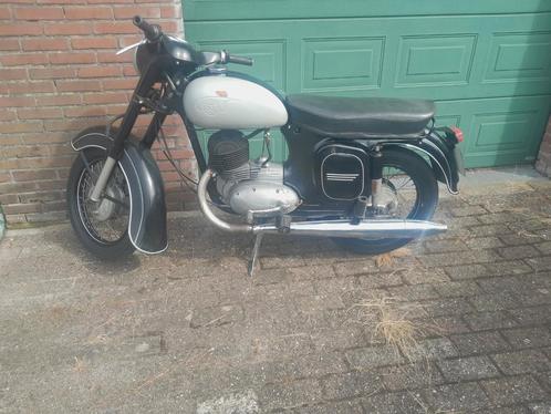 Leuke CZ 450  175cc bouwjaar 1965