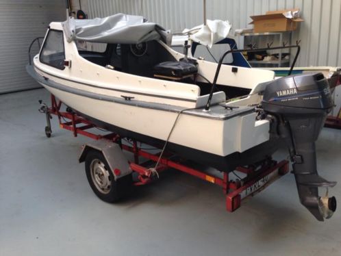 Leuke Placom visboot  speedboot  toerboot 3.70m  trailer