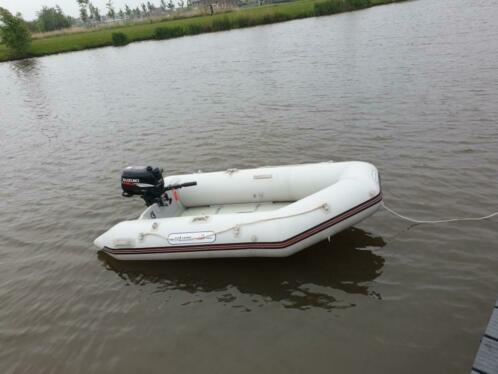 Leuke rubberboot met 5 pk suzuki buitenboordmotor 