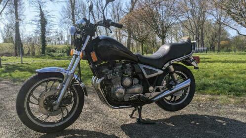 Leuke Yamaha XJ 750 semi oldtimer  project