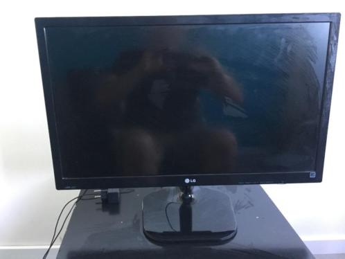 LG 27034 monitor mat scherm