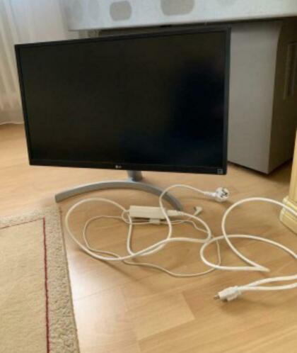 Lg 4K 27 wide Monitor