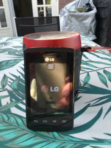 LG E410i