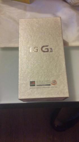 LG G3 orgineel met alles erbij ook met de bekende beats ear