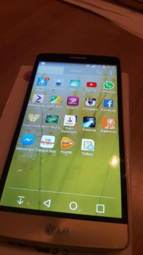 LG G3s 8GB is als nieuw en is onbeschadigd  doos lader