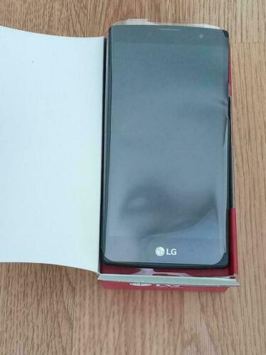 LG G4c zo goed als nieuw werkt prima