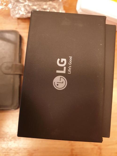 LG G8S Thinq met veel accesoires, zeer compleet