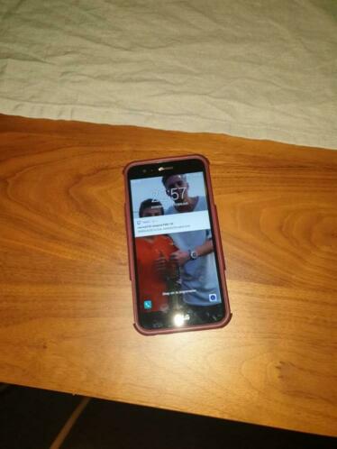 Lg k10 2017 zonder lader wel met doos