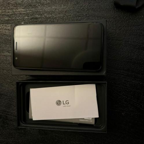 LG K11 telefoon met doos