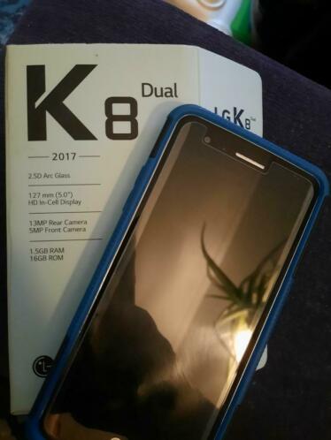 LG K8 2017. Zonder krassen oid. Dual Sim