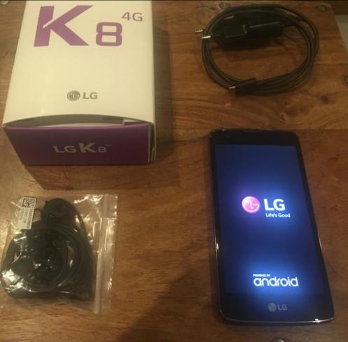 LG K8 smartphone zgan