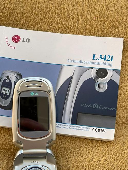 LG L342i inklapbaar mobieltje