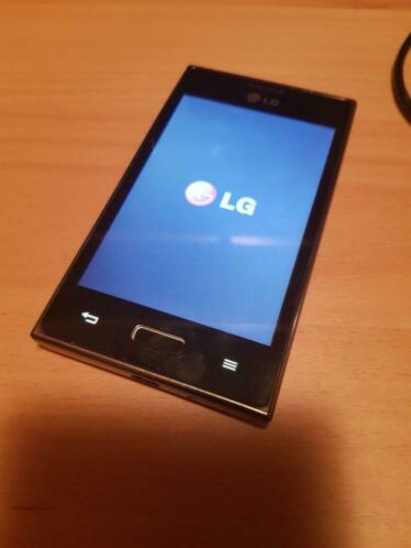 LG L5 met hoesje