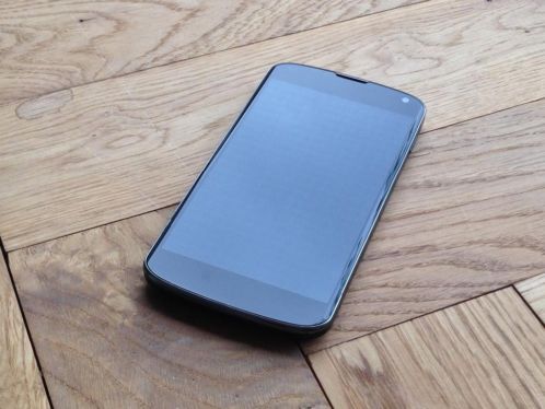 LG Nexus 4 Zwart  Als Nieuw  2m Garantie  Lader 179,-