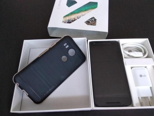 LG Nexus 5X 16GB zwart met case