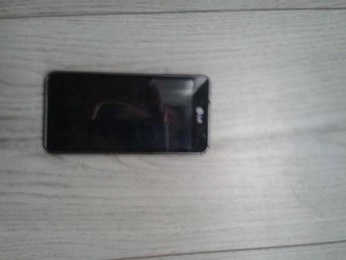 LG optimus F5