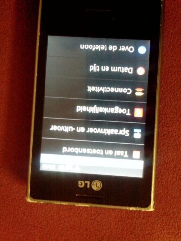 LG Optimus L3 E400 smartphone android zwart