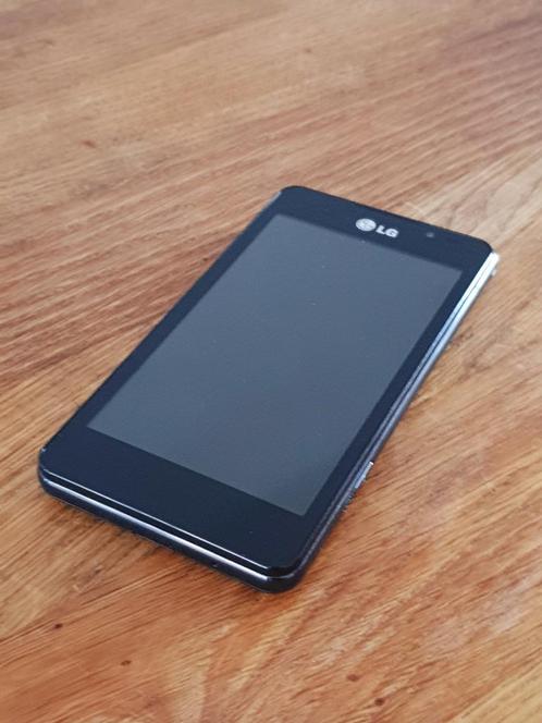 LG P720 3D scherm en camera mobiele telefoon