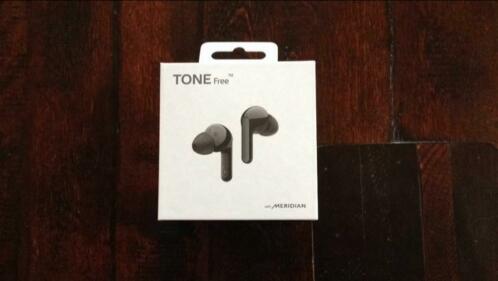 LG Tone free earbuds