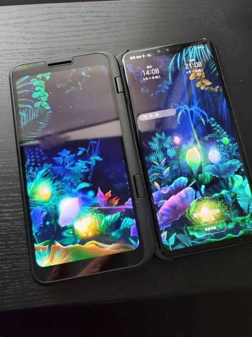 lg v50 met dualscreen