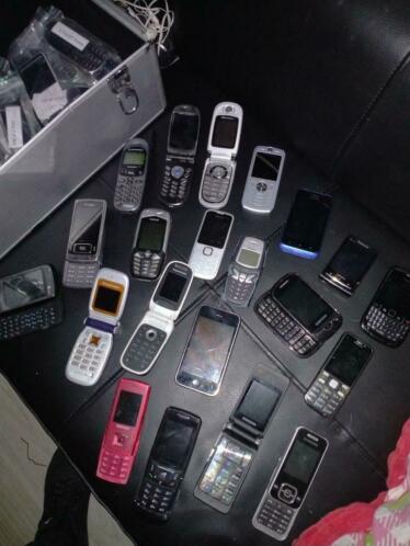 LG,nokia,Samsung, Motorola,HTC,Sony Ericsson mooi set tel.