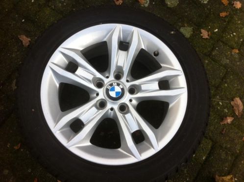 Lichtmetalen BMW velgen  winterbanden voor X1